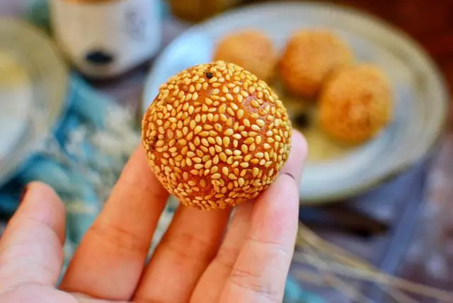 冬天,給孩子做點零食吃,越嚼越香,每次做一鍋,孩子們搶著吃