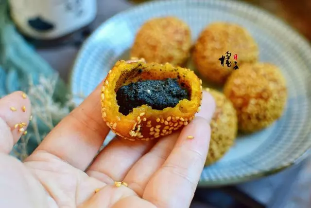 冬天,給孩子做點零食吃,越嚼越香,每次做一鍋,孩子們搶著吃