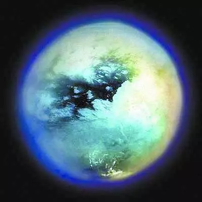 這些星球看上去沒有一點水,其實比地球水還多,水中或有神秘生物