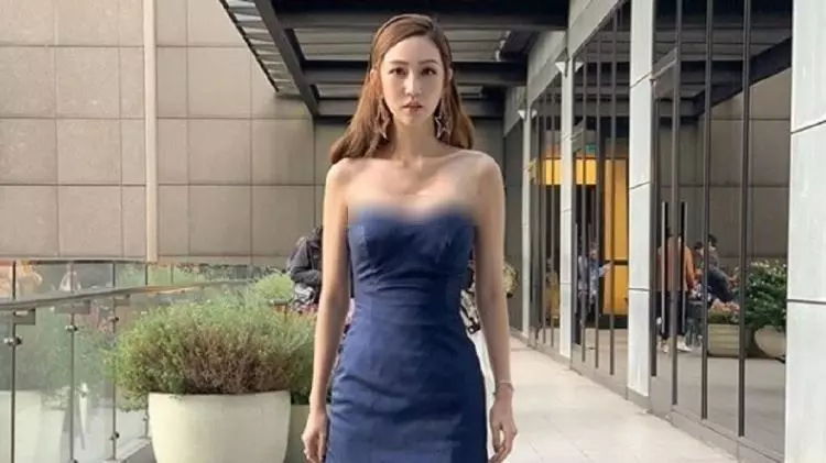 曾莞婷出席首映會禮服滑落...!收到照片秒哭:又要被炒作!
