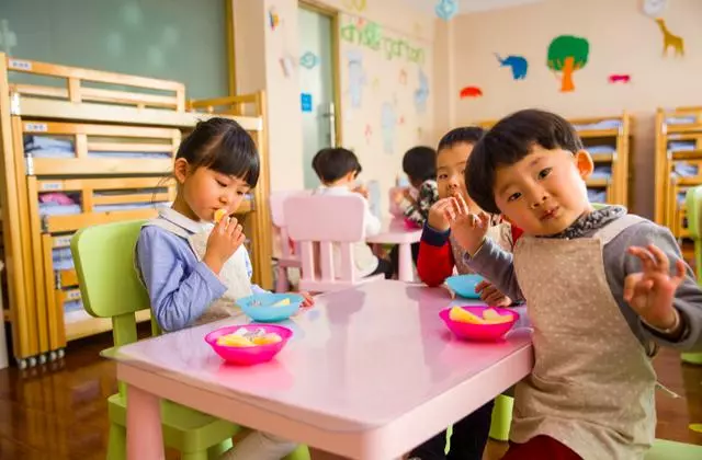 想要知道你家孩子在幼稚園有沒有被欺負,這5個問題,一問便知