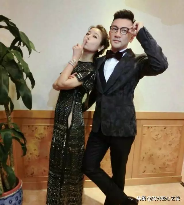 45歲蘇有朋婚期已定,妻子比林心如美多了,難怪蘇導不守40歲約定!