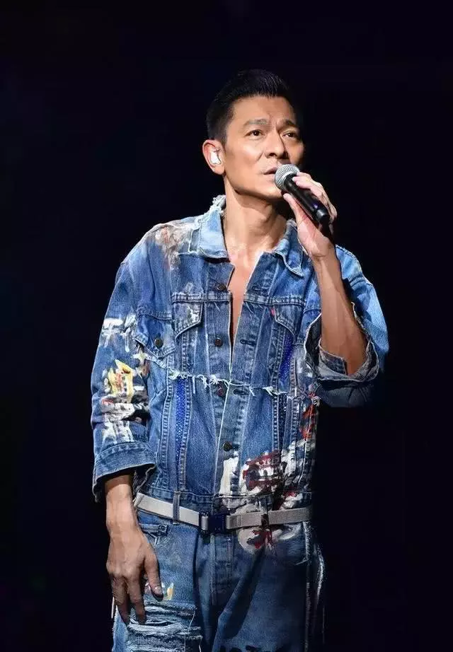 多年未見的明星都現身劉德華演唱會 女神們都有著三十年不變容顏