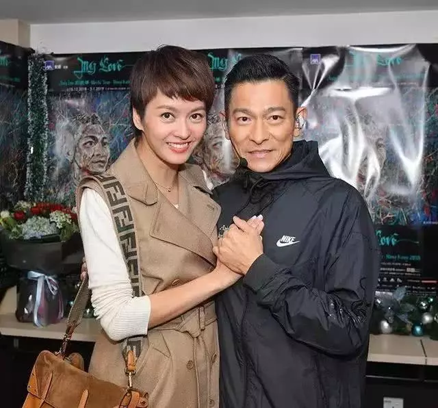 多年未見的明星都現身劉德華演唱會 女神們都有著三十年不變容顏
