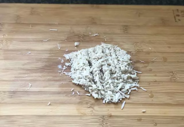 金針菇的這種做法,我也是第一次做,吃著不塞牙,還有利於營養吸收