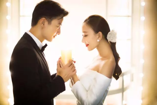 小姑子結婚,我主動給了五萬,老公跟我提個要求,我決定一分不給