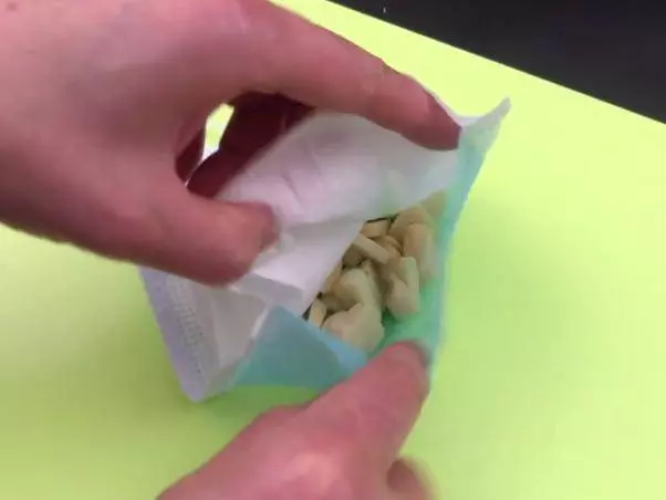 風油精滴在大蒜上這麼厲害,看完趕緊試一試