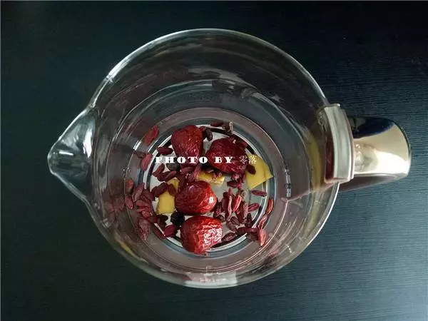 女人的天然護膚品 常喝1杯它 睡得香臉色紅 滋陰補血