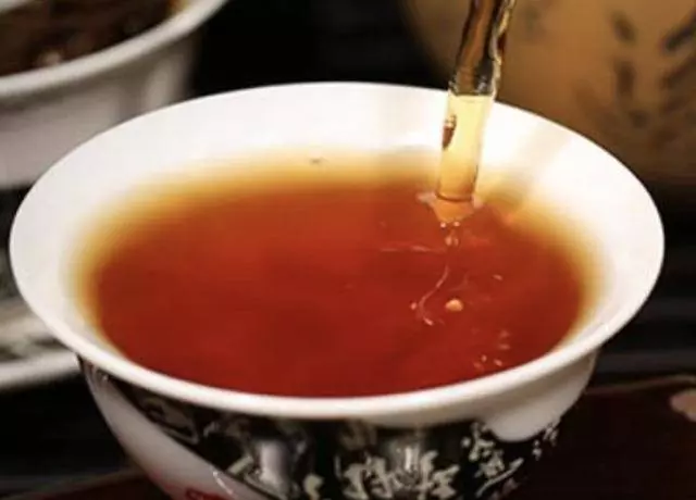 這5種隔夜菜千萬別碰!別為了省那一點,耽擱自己的健康!