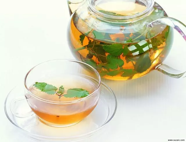 皮膚濕疹總不好?中醫主任:這4個巧方法,相互結合,濕疹全消