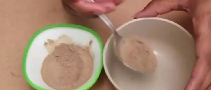白髮越長越多別擔心!一個土方法,黑髮一天天的長出來,不用染髮傷身體!
