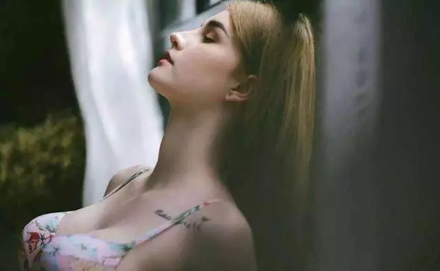 泰國19歲超模紅遍全網,被稱「人間極品」, 卻都是假的!