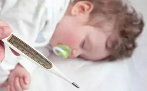 孩子發燒就吃藥?推拿這三個穴位效果堪比「美林」