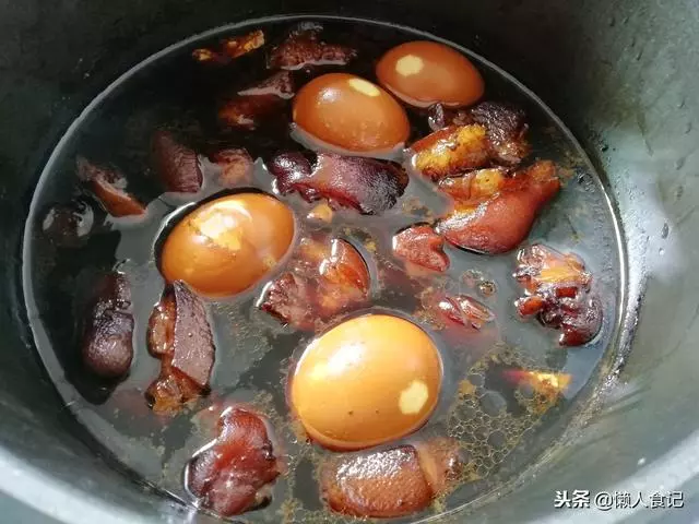 冬天來一碗廣東豬腳姜醋,光聞味道就饞了!