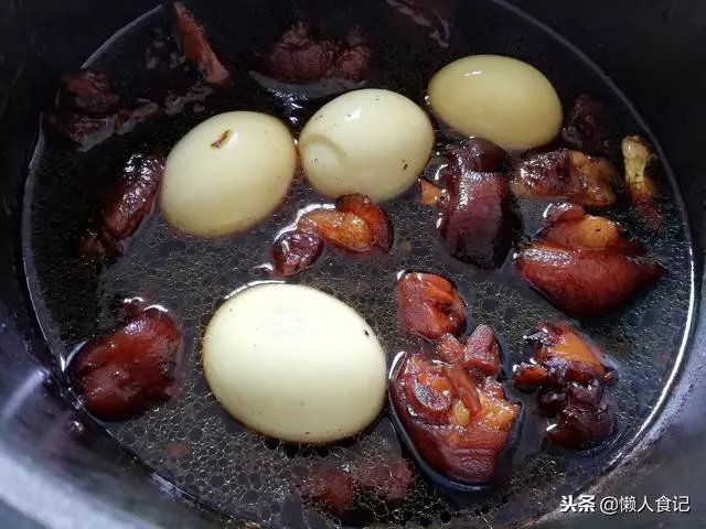 冬天來一碗廣東豬腳姜醋,光聞味道就饞了!
