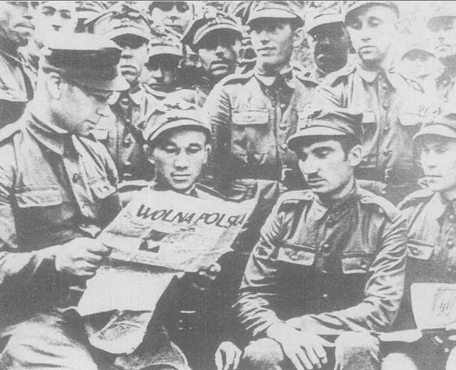 此國堪稱歐洲最悲劇國家,100年來不斷被各個國家入侵,充滿屈辱