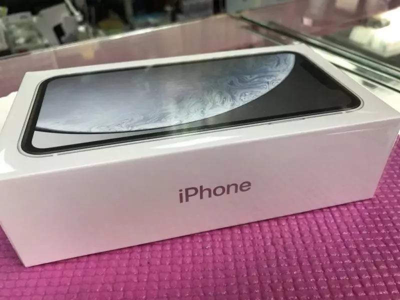 超狂!老闆當聖誕老公公 哀鳳Switch大方送員工