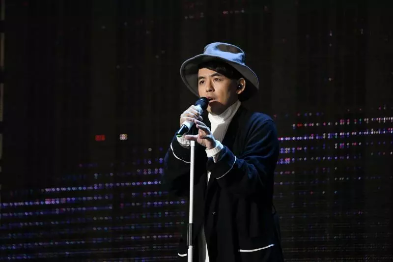 五月天還20年恩情 神秘嘉賓登場無奈求別開黃腔