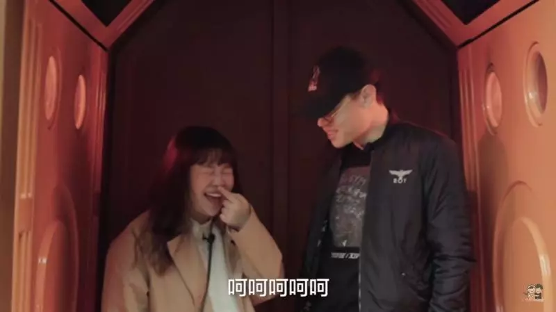 網紅CP太會玩！聖結石、古娃娃「伴侶交換」親密約會整天！「藏鏡喵」走心：妳都不會這樣跟我互動 