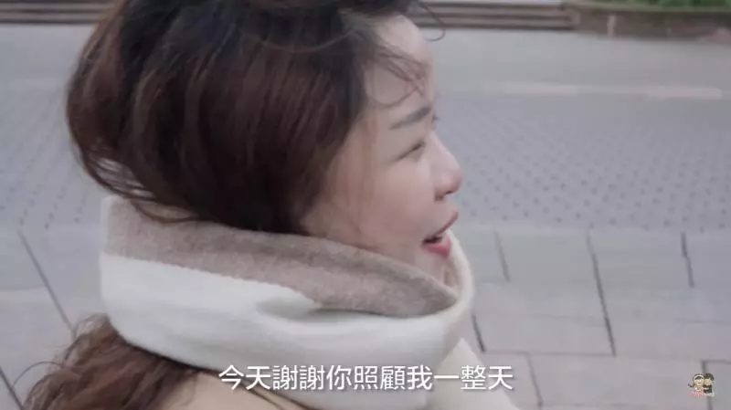 網紅CP太會玩！聖結石、古娃娃「伴侶交換」親密約會整天！「藏鏡喵」走心：妳都不會這樣跟我互動 