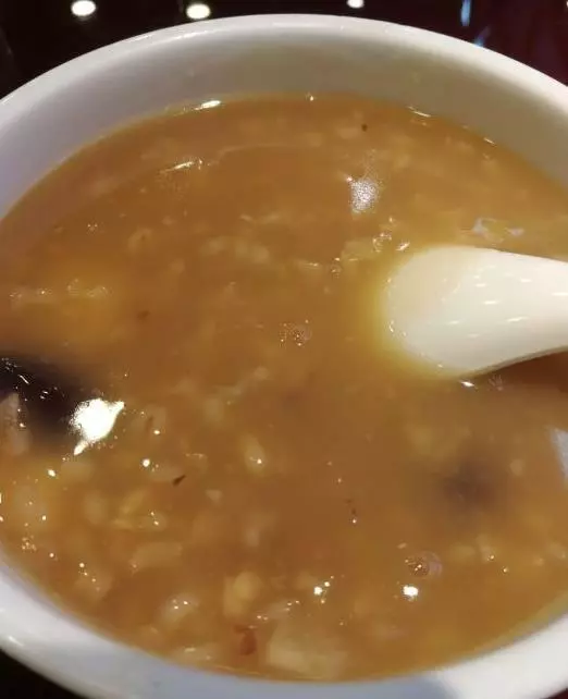 【龍眼+紅棗+枸杞】一起煮著吃,藥師說:這樣泡水才更效果,尤其對腎臟很好