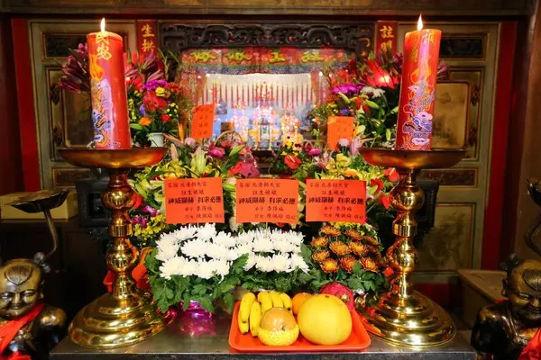 神明顯靈!高齡媽喜懷三胞胎「醫生卻要拿掉一個」 擲筊求助「媽祖娘秒出手幫忙」最後奇蹟順產