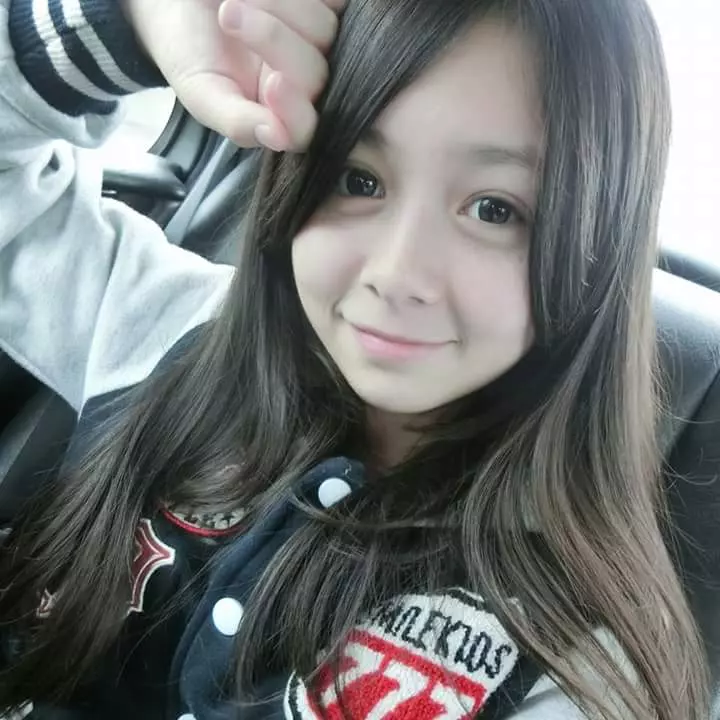 「大小姐」 混血童星18歲了!8歲爆紅全台 10年後「嬰兒肥蘿莉→中法混血美女」網友又戀愛❤