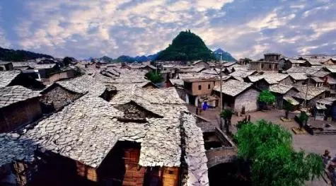 深山驚現「20萬明朝遺民」,仍說明朝官話穿漢服!因一特殊任務,600年來竟無人發現!