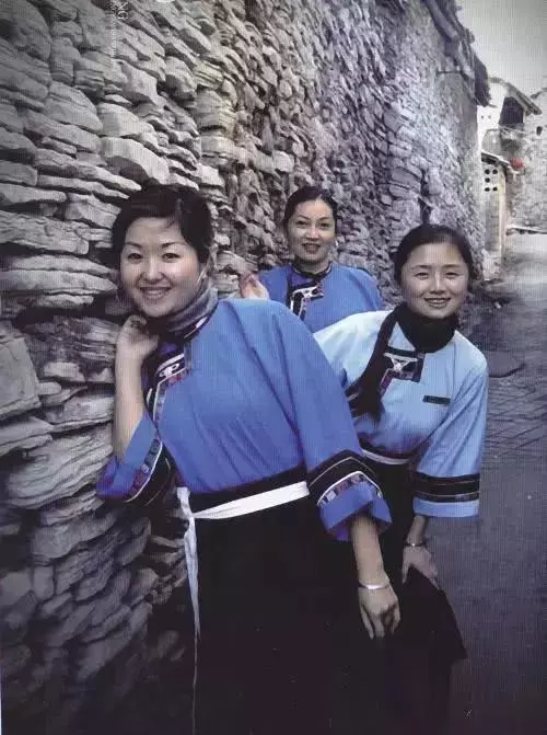 深山驚現「20萬明朝遺民」,仍說明朝官話穿漢服!因一特殊任務,600年來竟無人發現!