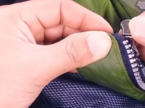 衣服拉鏈壞了?用這一招,輕輕一拉就能更換拉鏈頭,太實用了