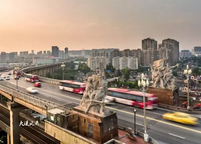 重現雄姿!中國南京長江大橋公路橋正式恢復通行!