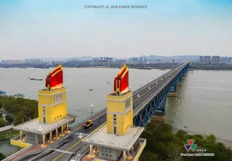 重現雄姿!中國南京長江大橋公路橋正式恢復通行!