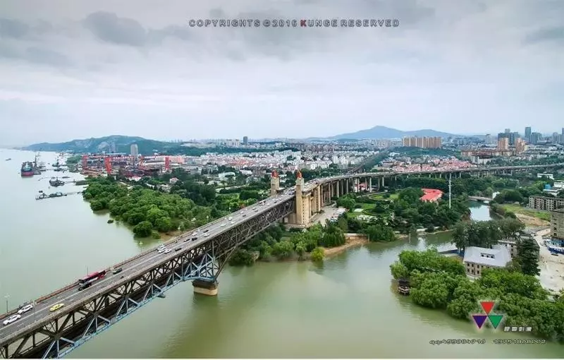 重現雄姿!中國南京長江大橋公路橋正式恢復通行!