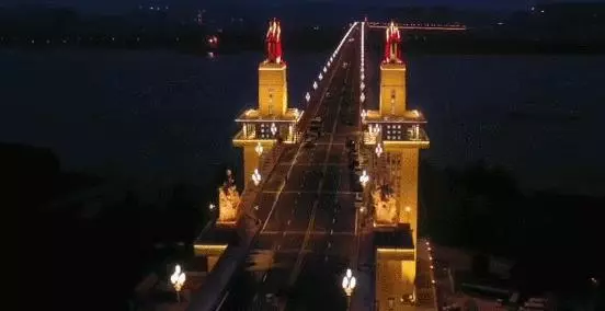 重現雄姿!中國南京長江大橋公路橋正式恢復通行!