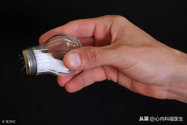 心內科醫生:身體有3個症狀,可能是心臟出事了,尤其是老年人!