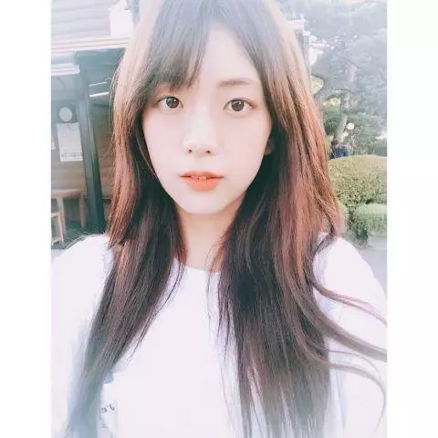 BLACKPINK智秀基因也太好了吧 哥哥姐姐都超美