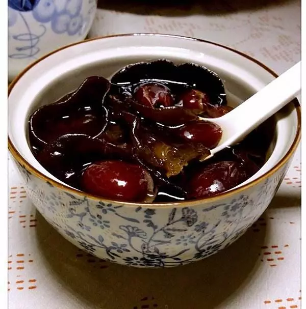 一男子堵塞三條血管欲做心臟搭橋手術,可醫生卻告訴他血管通了,原因指向這碗湯……