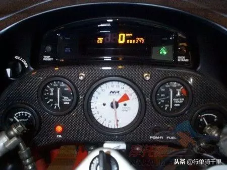 國寶級跑車本田NR750,渾身充滿了黑科技