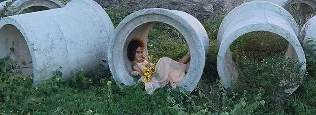 外景不出片?那只是因為你趴得不夠低!