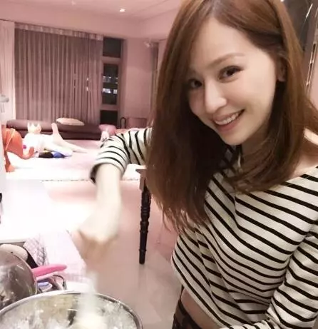 王心凌曬出自己住的房子,面積狹窄裝修普通,吸金力大不如前了