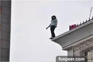 「媽媽我去天堂了,這裡太累了!」她說完後跳下21樓!殺死她的兇手竟然是…任誰都想不到!!