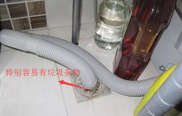 洗衣機排水管直接插地漏?老師傅一進門就說錯了,可惜沒有早點知道
