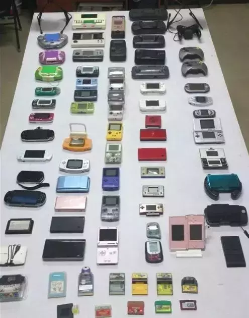 這些暴露年齡的手機產品,用過一件,就說明你已經老了