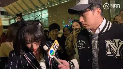 劉德華57歲連唱20場導致發炎失聲,女粉絲拒絕退票,理由令人淚目!