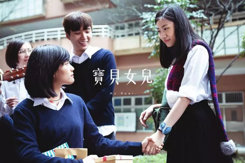 吳睿軒女友激似「水原希子2.0」 厭世眼睛直接收服吳家父子!