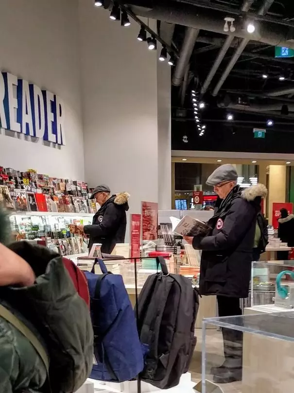 真的沒串通!30張「和複製人分身相見瞬間」驚奇撞臉照