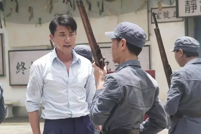 TVB《大帥哥》劇透:張衛健懷疑大帥府有臥底 叛徒難道是他?
