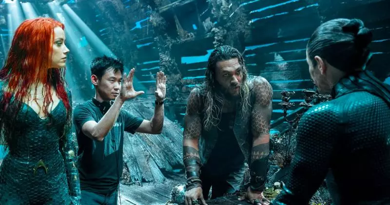 《水行俠》反派弟弟「包頭緊到變鳳眼」 導演曝光「只有水行俠長髮能飄」真相影迷大驚:超用心!