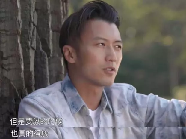 謝霆鋒本人回應,「會做一個好父親」,王菲對此「冷眼旁觀」!