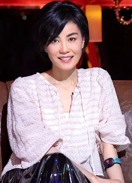 謝霆鋒本人回應,「會做一個好父親」,王菲對此「冷眼旁觀」!